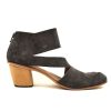 CYDWOQ Facade - S Shoes